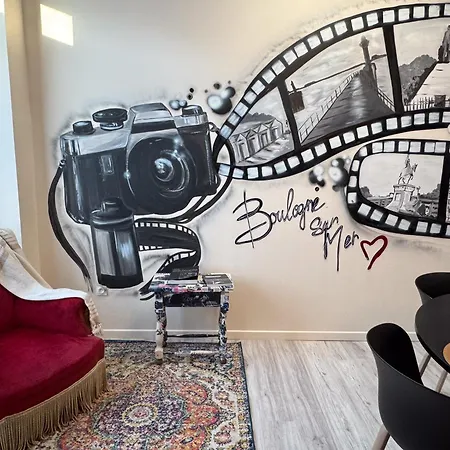 L'oeil Urbain Loft Photo- Street Art - - Artist - Unique Apartment